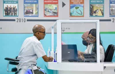 އާމްދަނީ އިތުރުވިޔަސް ޑޮލަރުން ދެއްކި އަދަދު ދަށަށް