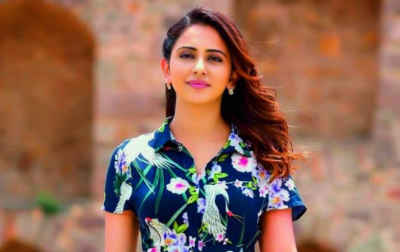 ކޮވިޑުން ރަނގަޅުވެ ރަކުލް އެނބުރި ޝޫޓިން އަށް