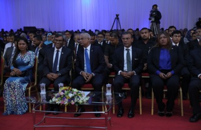 މަޖިލީހުގެ ރައީސާއި އުއްތަމަ ފަނޑިޔާރަށް ރަސްމީ ގެކޮޅު ހަމަޖައްސާ ބިލް ރައީސް އޮފީހަށް