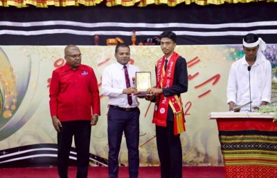 އަލަން: މަރަދޫ ސްކޫލްގެ ފުރަތަމަ އޯލެވެލްގައި އިނގިރޭސިން ދުނިޔޭގެ އެއް ވަނަ