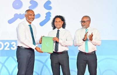 ޕީއެންސީގެ ކެންޑިޑޭޓުން ތިއްބައި އަލަށް ގުޅުނު ދެ މެންބަރަކު ވެސް ވާދަކުރަނީ