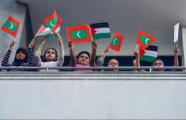 ރައީސްގެ އެދިވަޑައިގަތުމަށް ސިފައިންގެ ސްކްރީންގައި ފަލަސްތީންގެ ދިދަ