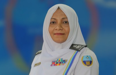 ކަސްޓަމްސްގެ ޑެޕިއުޓީ ކޮމިޝަނަރަކަށް ފުރަތަމަ ފަހަރަށް އަންހެން ބޭފުޅެއް