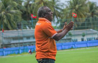 ނަމަކީ ދިވެހި ލީގު: މާލެއަށް 10، އަތޮޅުތަކަށް ސުމެއް