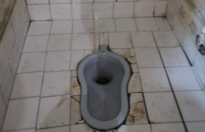މާބަނޑު މީހަކު ފަސް ދަރިންނާ އެކު ބިކަވެފައި!