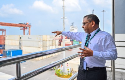 ވިޔަފާރި ބަނދަރުން ބޯޓުފަހަރަށް ދޭ ހިދުމަތަށް ޑޮލަރުން ފީ ނަގަން ފަށަނީ