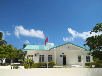 މުވައްޒަފުން ކަރަންޓީން ވާން ޖެހި، ދެއްވަދޫގެ ސިއްހީ ހިދުމަތަށް ބުރޫއަރަނީ