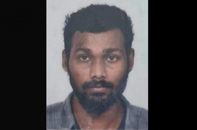 އާސިމްގެ ވަކިވެދިޔުން: ގެއްލުނީ އާއިލާގެ "ބައްޕަ"