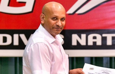 ބެޑްމިންޓަން ސްކޯރިންއަށް ބަދަލު ގެންނަން ރާއްޖޭން ހުށަހެޅުމުން ފާސްނުވީ ކުޑަ ތަފާތަކުން