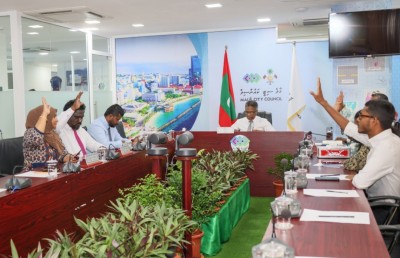 މާލޭގެ މިސްކިތްތައް ސާފުކޮށް ބަލަހައްޓަން ދިވެހިން ހޯދަނީ