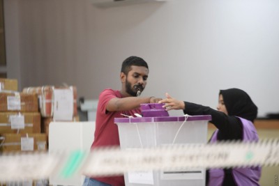 ކޮވިޑް ތެރޭ އިންތިހާބު ބާއްވާނެ ގޮތުގެ އުސޫލު ނެރެފި، ބާރު އެޅީ ވާޗުއަލްކޮށް ކެމްޕޭން ކުރަން