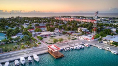 ޚާއްސަ ހުއްދައިގެ ދަށުން ދިޔަ ދެ މީހަކު ޕޮޒިޓިވްވުމުން ތިނަދޫ މޮނިޓަރިންއަށް