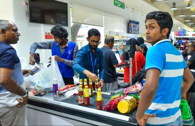 ވަޒީފާތަކަށް ދާން ހުއްދަ ދޫކުރާނީ އިކޮނޮމިކް މިނިސްޓްރީން