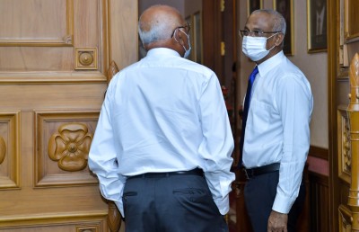 ނޫސްވެރިންގެ ހޫނު ސުވާލުތަކާއި ރައީސްގެ ދިފާއު