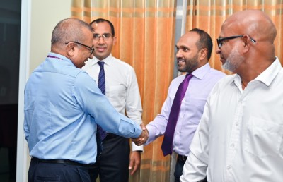 ޔާމީންގެ ޕާޓީ އުފައްދަން ބޭނުންވާ އަދަދަށް މެންބަރުންގެ ފޯމް އީސީ އަށް ހުށަހަޅައިފި