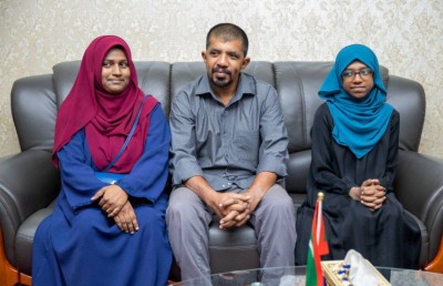 ގުރުއާނުގެ އަޑުން މަންމަން ދެމަފިރިންގެ ނަން ގުގުމާލި ދަރިފުޅު!