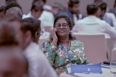 ޒޫމް މެދުވެރިކޮށް މާލޭ ސިޓީ ކައުންސިލުން ރައްޔިތުންނާ ބައްދަލުކުރަނީ