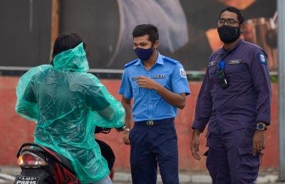 ކޮވިޑް-19: ކޭސްތަކުގެ އަދަދު މަދުވާން ފަށައިފި