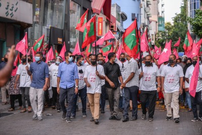 ވެކްސިން ޖަހަން އިދިކޮޅުން ގޮވާލައިފި، ލީޑަޝިޕުން ވެސް ޖަހަނީ