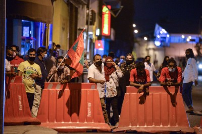 އިއްޔެގެ މުޒާހަރާއިން ހައްޔަރުކުރި އެންމެން ދޫކޮށްލައިފި