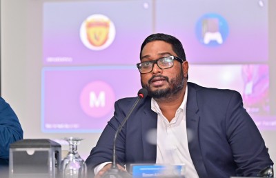 ވެލެންސިއާގެ ކޮންޓްރޯލް ބައްސާމަށް ނުލިބުމުން ކްލަބް ސަސްޕެންޑްކޮށްފި