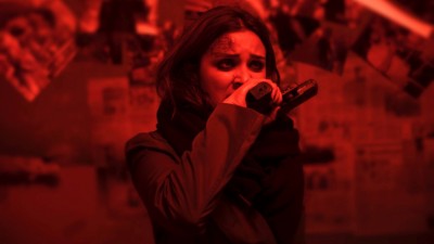 ދަ ގާލް އޮން ދަ ޓްރެއިން: ޕަރިނީތީ އަށް ތަޢުރީފް އޮހެނީ!