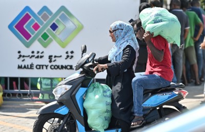 ޗަމްޕާ ބްރަދާސް އިން 50،000 ކާށި، 50 ޓަނު ކަރާ އަދި 10 ޓަނު ފިޔާ ހަދިޔާ ކުރަނީ
