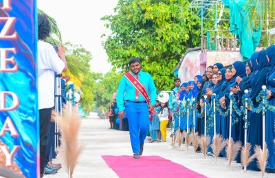 ލަންދޫ ސްކޫލް ކުދިން ޖަމާއަތުގައި ނަމާދުކުރަން އާދަކުރުވައިފި