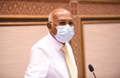 ހިލޭ ވެކްސިން ދޭނެ ކަމަށް ބުނެ ހުށަހެޅީ ފޭކް ޑޮކިއުމަންްޓްތަކެއް: މިނިސްޓަރު