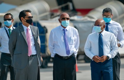 އޮގަސްޓް މަހުގެ ނިޔަލަށް 700،000 ޑޯޒް ވެކްސިން ހަމަވާނެ: މިނިސްޓަރު