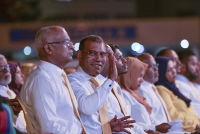 ވާދަވެރިން ތިބީ ލާމަރުކަޒީ ނިޒާމު ކަފުންކުރަން ބޮކަރު ކާފޫރު ހިއްޕަވައިގެން: ނަޝީދު