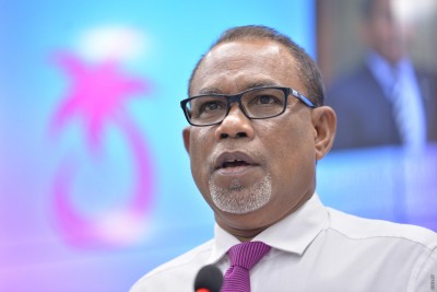 ހަޑިހުތުރުބަސް ބޭނުންކުރުމުގެ ދައުވާއަށް އަދުރޭ އިންކާރުކުރައްވައިފި