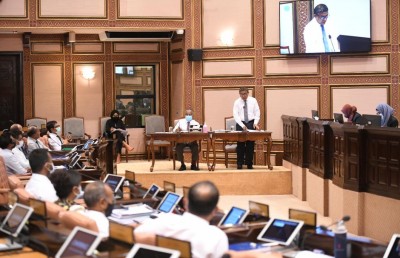 މަޖިލީހުގެ އިދާރާ ގޮއްވާލާނެ ކަމަށް ބުނި މީހާ ހައްޔަރުކޮށްފި