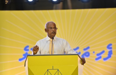 މަޝްރޫއުތައް ފެށީ ފައިސާ ނެތި ސިޔާސީ ބޭނުމަށް ކަމަށް ވިދާޅުވެ ޒިޔާދުގެ ރައްދު އިބޫއަށް