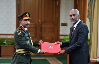 ސިފައިންގެ ޗީފް އަބްދުއްރަހީމް އަންނަ މަހު ރިޓަޔާ ކުރައްވަނީ