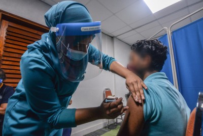 ވެކްސިން ކެމްޕޭނަށް އެހީތެރިވުމަށް ބަންގްލަދޭޝްގެ ޓީމެއް ރާއްޖެ ގެންނަނީ