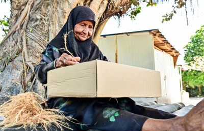 ނިކަމެތި ދިރިއުޅުމަކުން ދިން ލޯބި: ބޭބޭފުޅުންގެ އާޔާ
