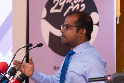 ފިޔާޒް އިންފޮމޭޝަން ކޮމިޝަނަރު ކަމުން އިސްތިއުފާ ދީފި