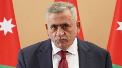 އޮކްސިޖަން ހުސްވެ ކޮވިޑް ބަލިމީހުންތަކެއް މަރުވުމުން އުރުދުންގެ ސިއްހަތާ ބެހޭ ވަޒީރު އިސްތިއުފާ ދެއްވައިފި