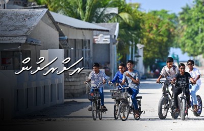 ގޮއިދޫ: މި ހިތްހެޔޮކަމާއި ރީތި ކަމުގައި މަދީ "ރަން ބިސްއަޅާ ކުކުޅެއް"!