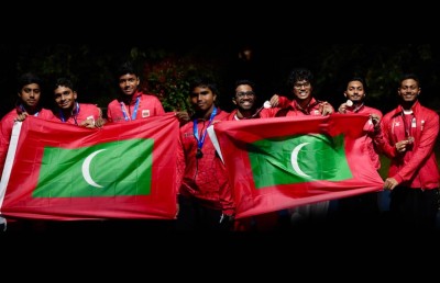 ސްވިމިންގެ ގިނަ ރެކޯޑްތަކެއް، މީ ކުރިން ވާސިލު ނުވެއޮތް ރާސްތާއެއް