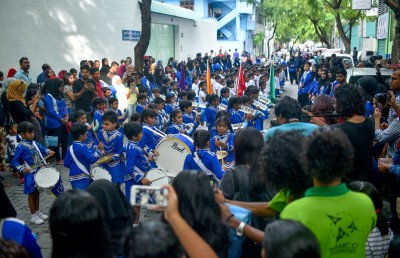 އަމީރު އަހުމަދު ސްކޫލް ހިންގާ ބިން 35 އަހަރަށް އެޑިއުކޭޝަނަށް