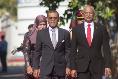 "ރައީސްއާ މައްސަލަ ޖެހުނީ ކޮރަޕްޝަނާ ހެދި އެކަނި"