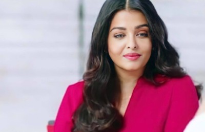 "ކުޗް ކުޗް ހޯތާ ހޭ" ނުކުޅުނީ ފާޑުކިޔައިފާނެތީ: އައިޝްވާރިއާ