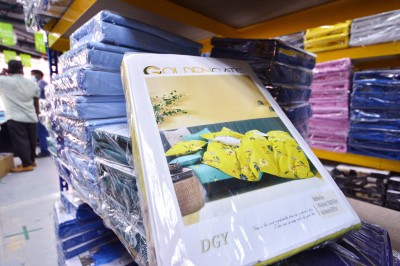 ބެޑްޝީޓުގެ ގިނަ ކުލަތައް އެއްތަނަކުން ހޯދަން ދާންވީ ގޯލްޑަން ގޭޓަށް