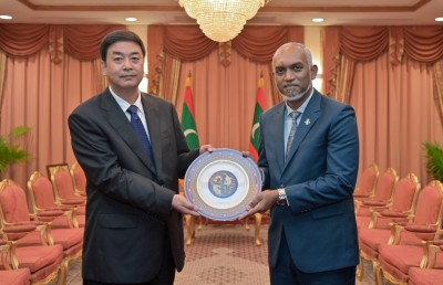 ޗައިނާއިން ރާއްޖެއަށް ދޮޅުހާސް ޓަނުގެ ފެން؛ ފެނުގެ ދަތިކަން ފޯރާ ރަށްތަކަށް ދޭނެ