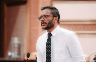 އިމްތިޔާޒް ކޮމިޓީއަށްް ނަޝީދު ފޮނުއްވި މައްސަލަ ބޭރުކޮށްލީ ރަނގަޅަށް: ކޮމިޓީ