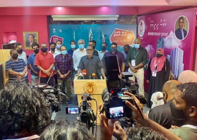 އިންތިހާބުގެ ނަތީޖާއިން ބުނެދިނީ ރައީސް ޔާމީން މިނިވަން ކުރަން ޖެހޭކަން: އިދިކޮޅު