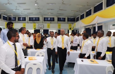 އެމްޑީޕީ ތެރޭގައި އޮތީ ރިޔާސީ ޓިކެޓް ހޯދުމުގެ ހަނގުރާމަ؟