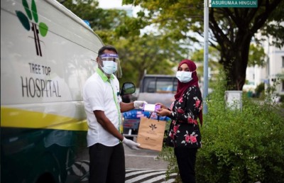ޓްރީ ޓޮޕްގެ ހިދުމަތްތައް ގޭގެ އަށް!